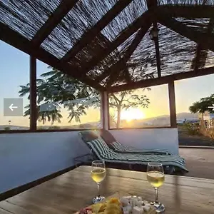 Casa Volcan De Gayria , Valles de Ortega España