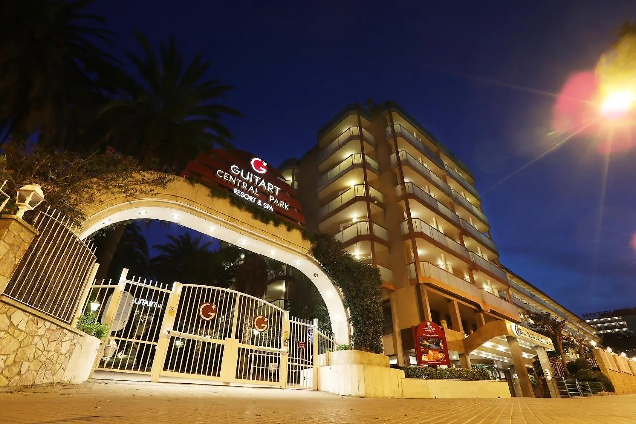 Hotel Guitart Central Park Aqua Resort Lloret de Mar 4*,
